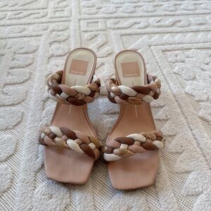 Excellent condition DV sandals, so comfortable!!!